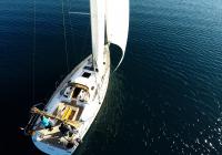 barcha a vela yacht a vela elan 45 impression vela ponte teak timoni ruota